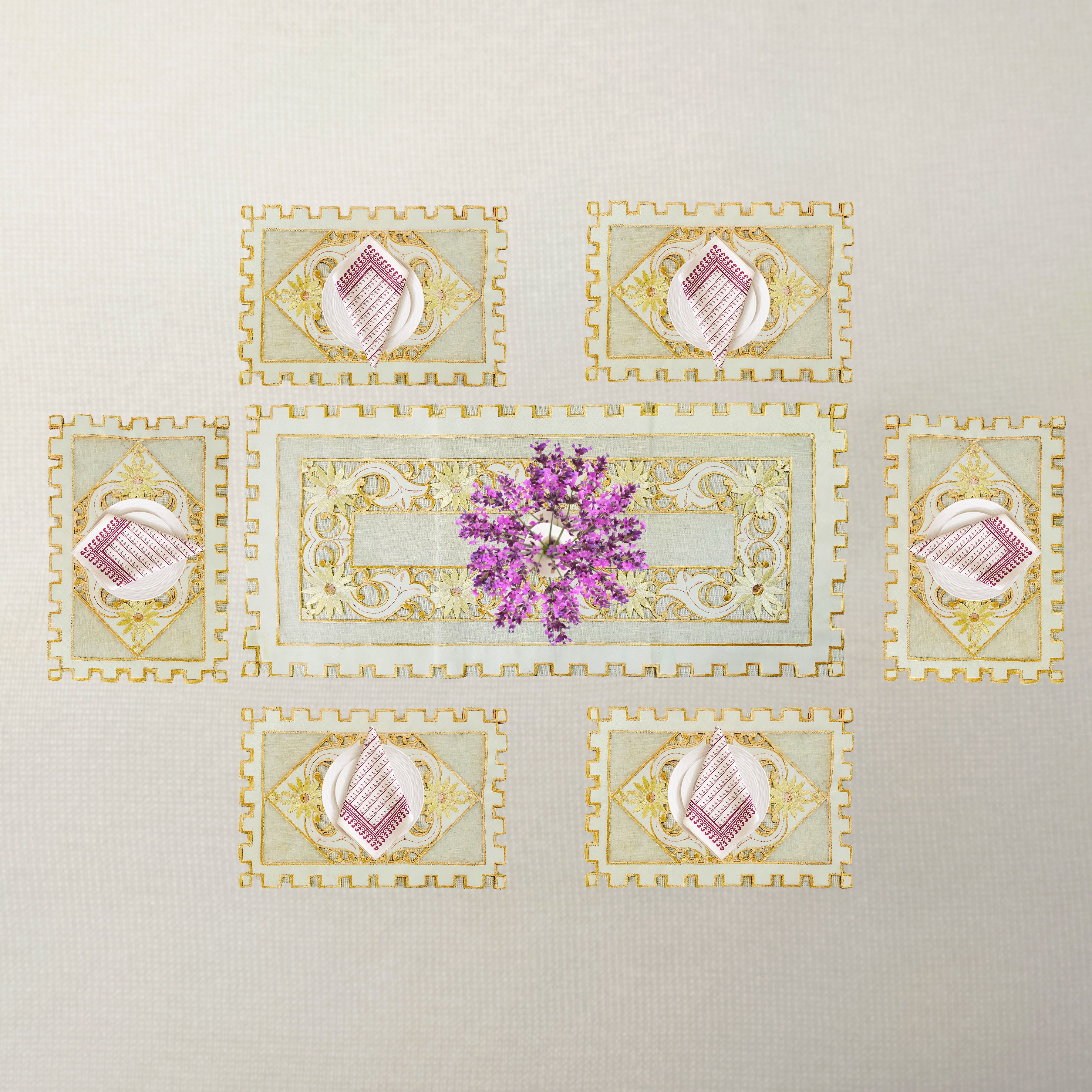 Arabesque Floral Scroll Table Runner & 6 Mat Set